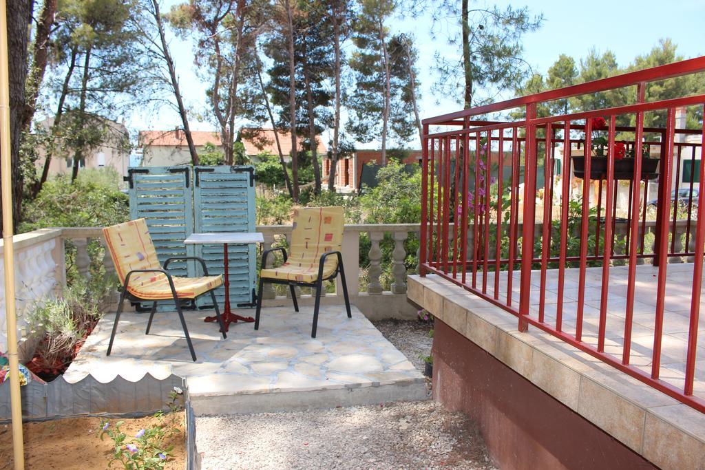 The White House Croatia Apartment Bibinje Ruang foto